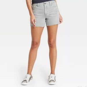 NWOT UNIVERSAL THREAD  Lightwash Grey Raw Hem Midrise Boyfriend Jean Shorts